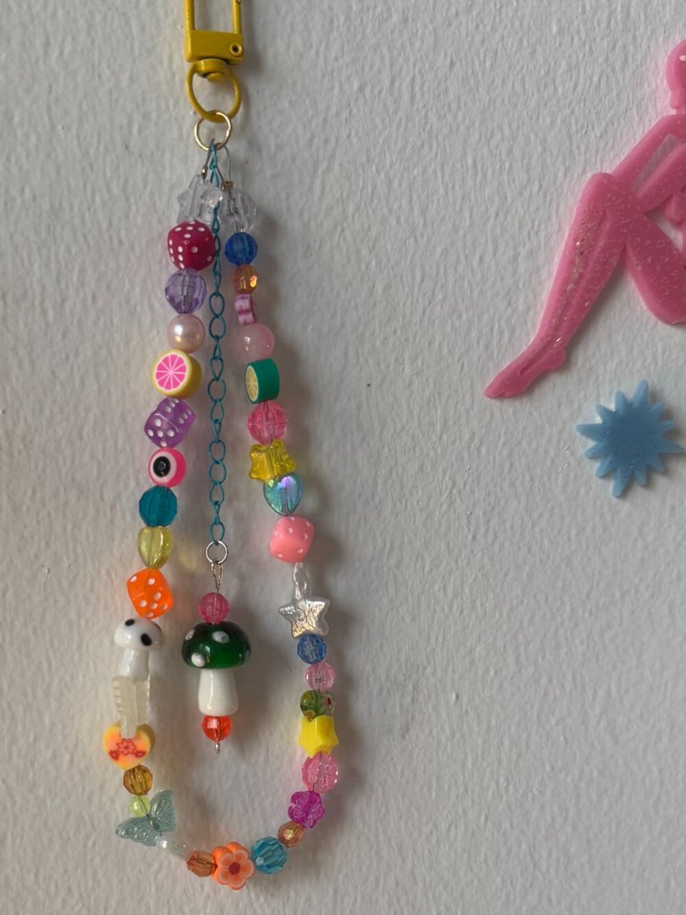 THE LEO GLASS MUSHROOM BAG CHARM